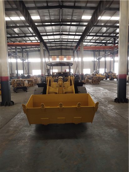 山東井下裝載機(jī)發(fā)動機(jī)啟動后的注意事項